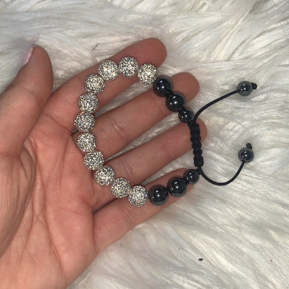 Diamond like ball bracelet